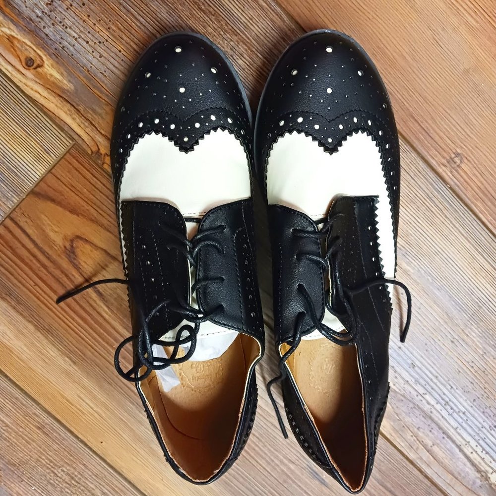 Adult Saddle Shoes